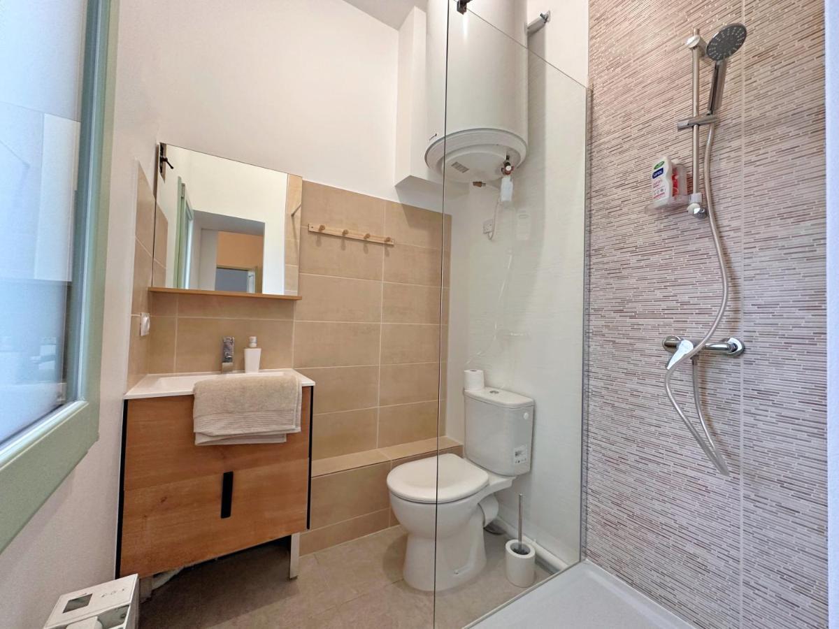 ニームLe Petit Provencalアパートメント エクステリア 写真
