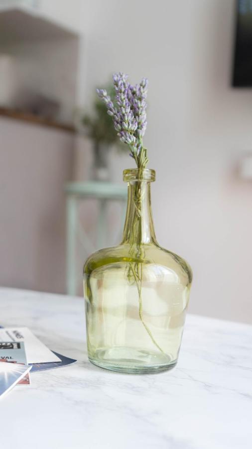 ニームLe Petit Provencalアパートメント エクステリア 写真