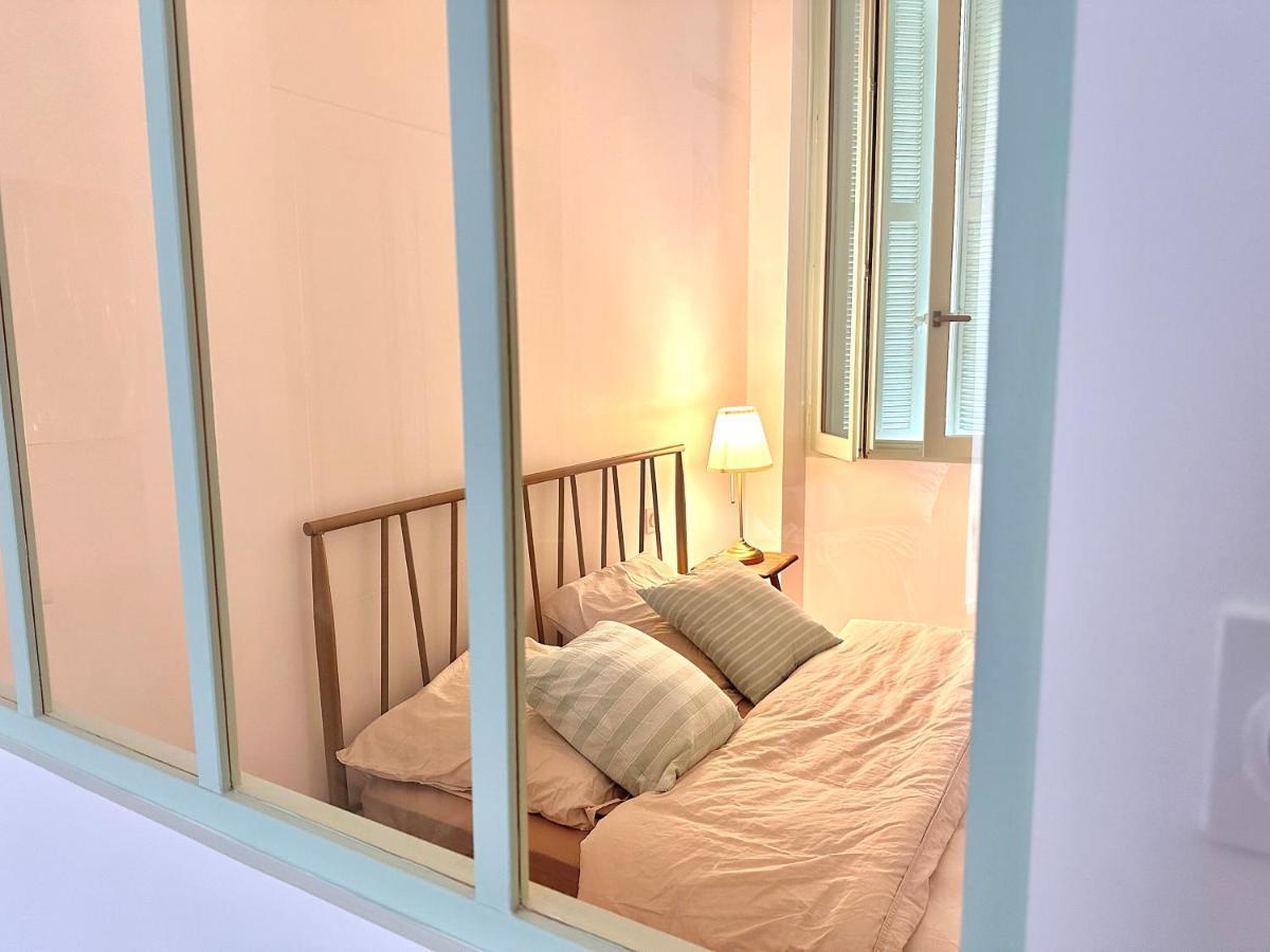 ニームLe Petit Provencalアパートメント エクステリア 写真